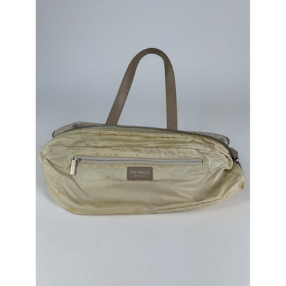 Chanel Beige Cloth Handbag image 2
