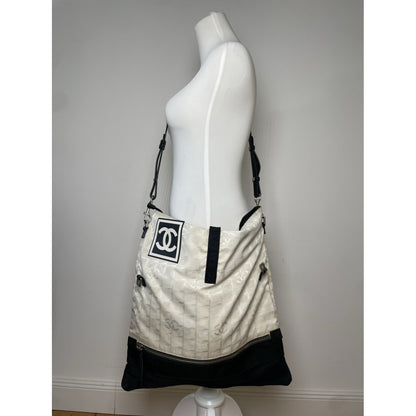 Chanel Handbag image 5