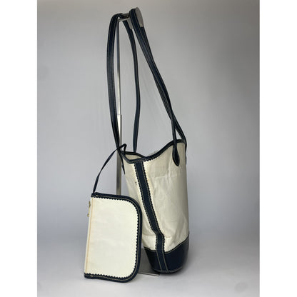 Loewe Puzzle  White Leather Handbag image 3