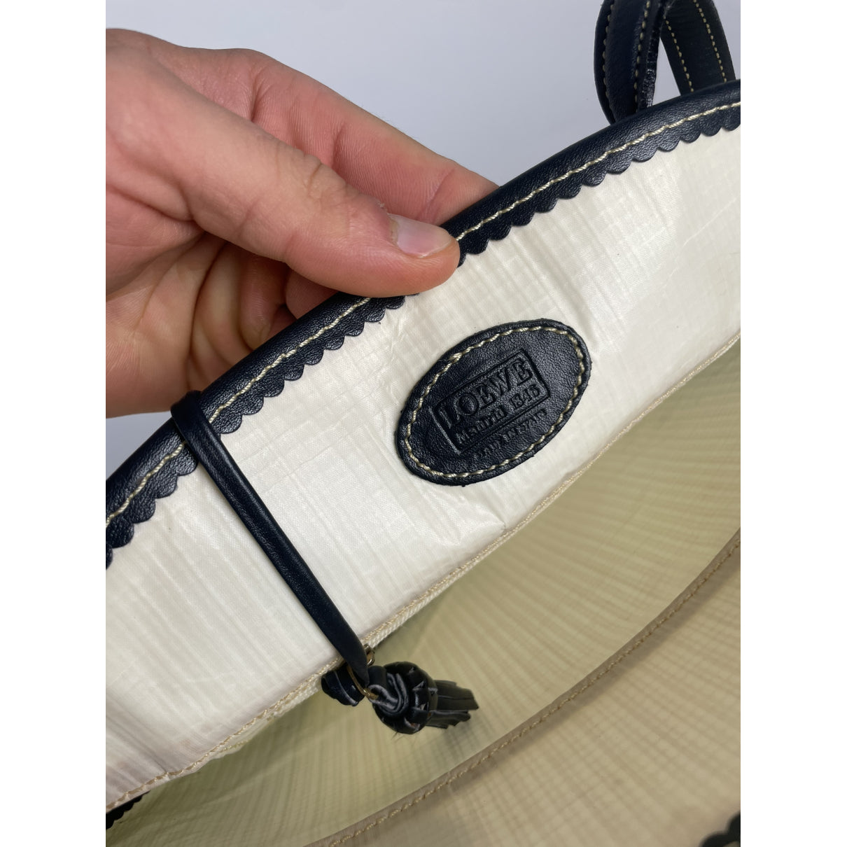 Loewe Puzzle  White Leather Handbag image 4