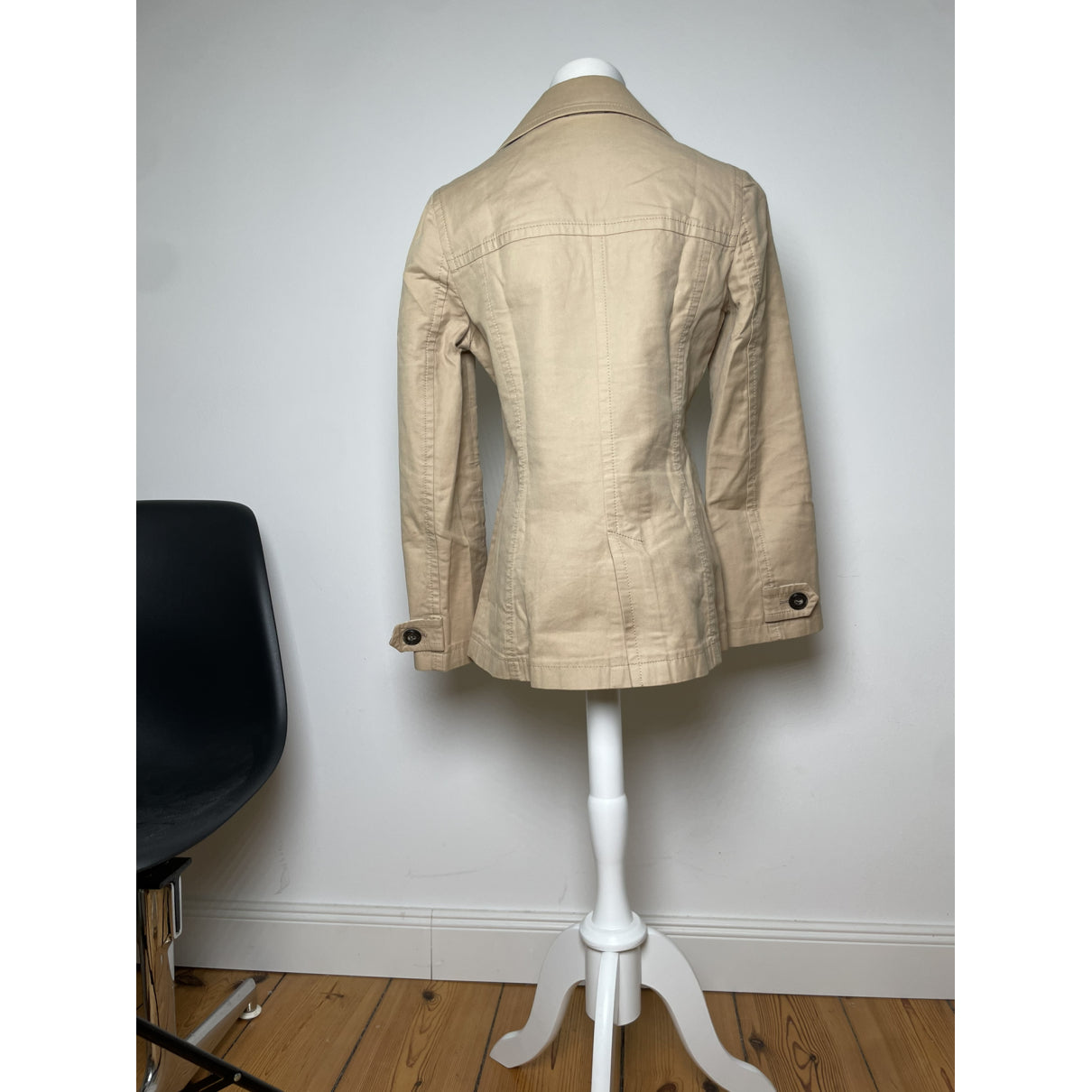 Burberry Waterloo Beige Cotton Trench Coat image 3