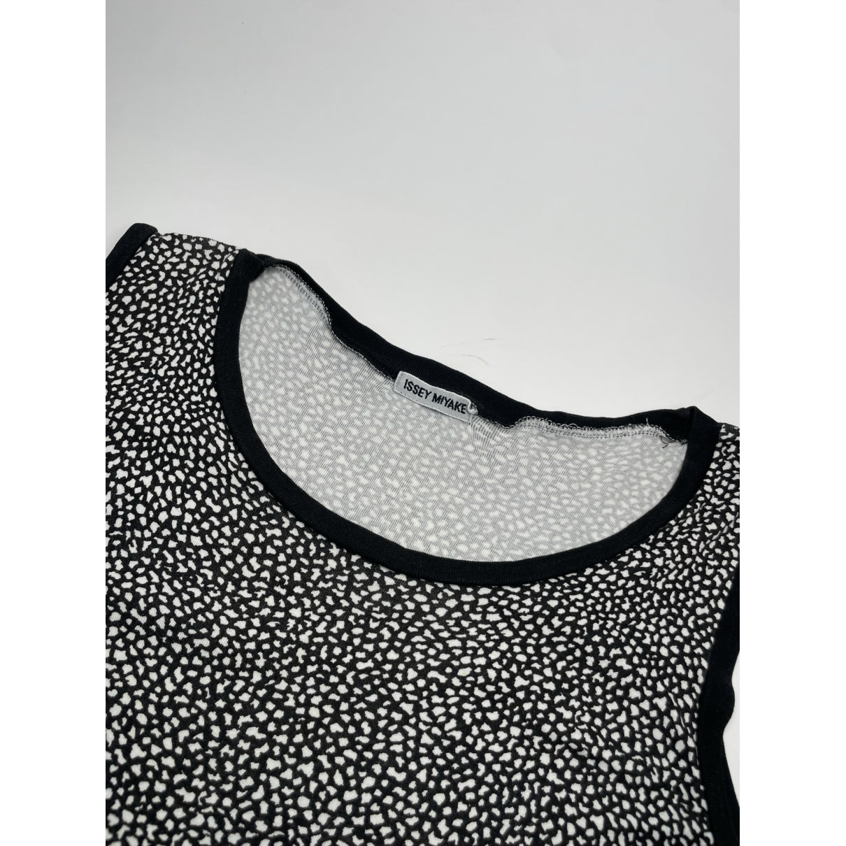 Issey Miyake Top image 2