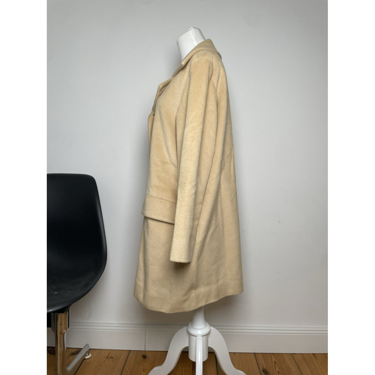 Givenchy Beige Wool Trench Coat image 2