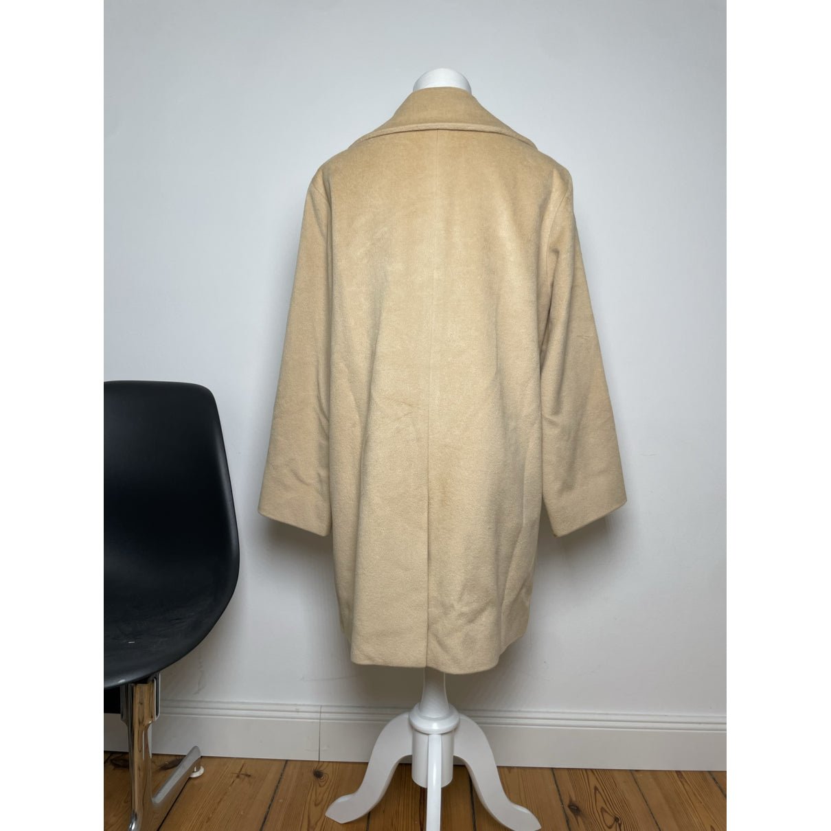 Givenchy Beige Wool Trench Coat image 3