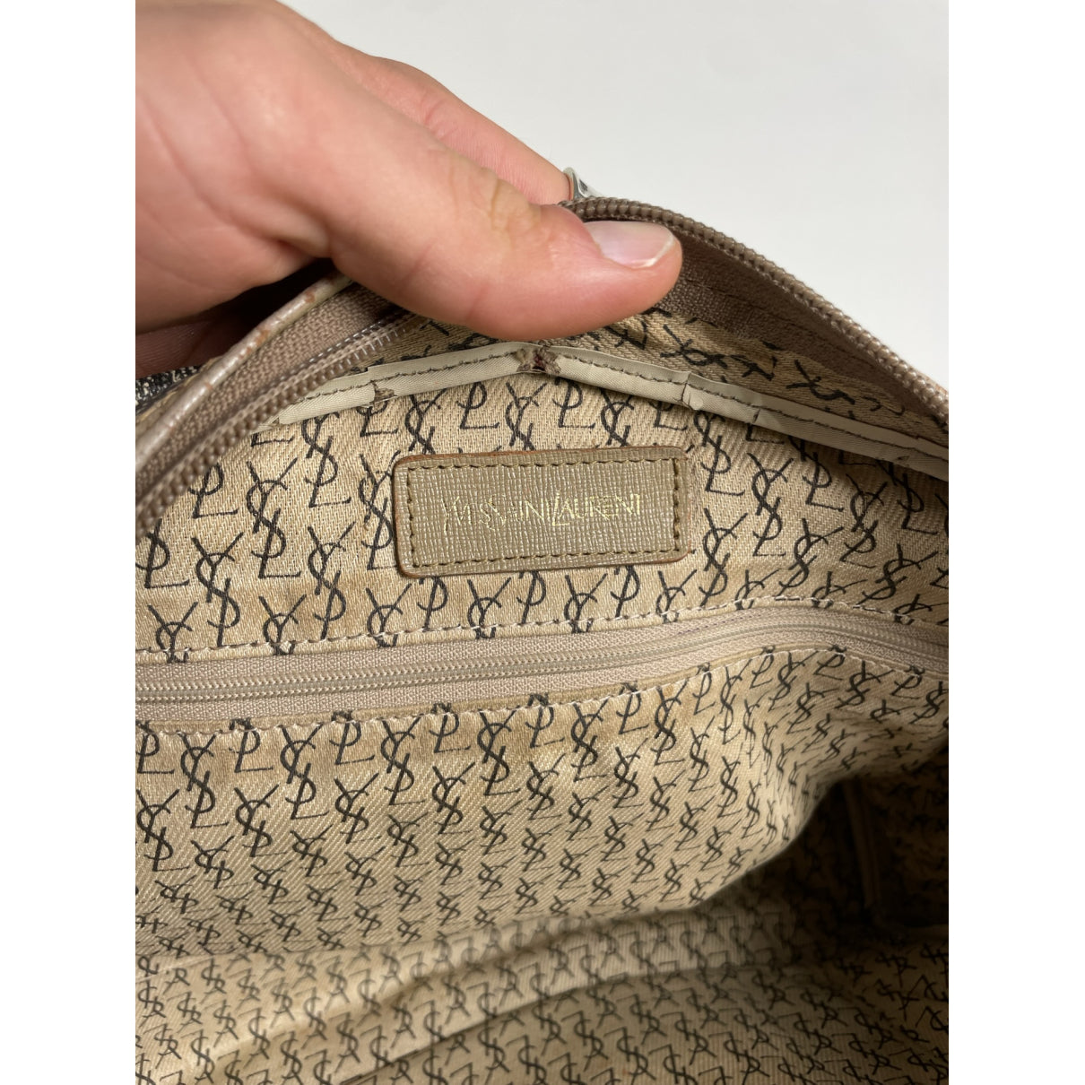 Yves Saint Laurent Grey Leather Handbag image 3