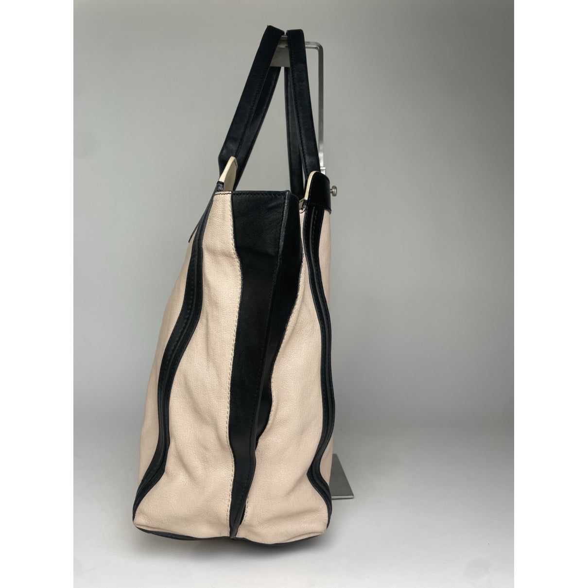 Chloé Pink Leather Handbag image 5