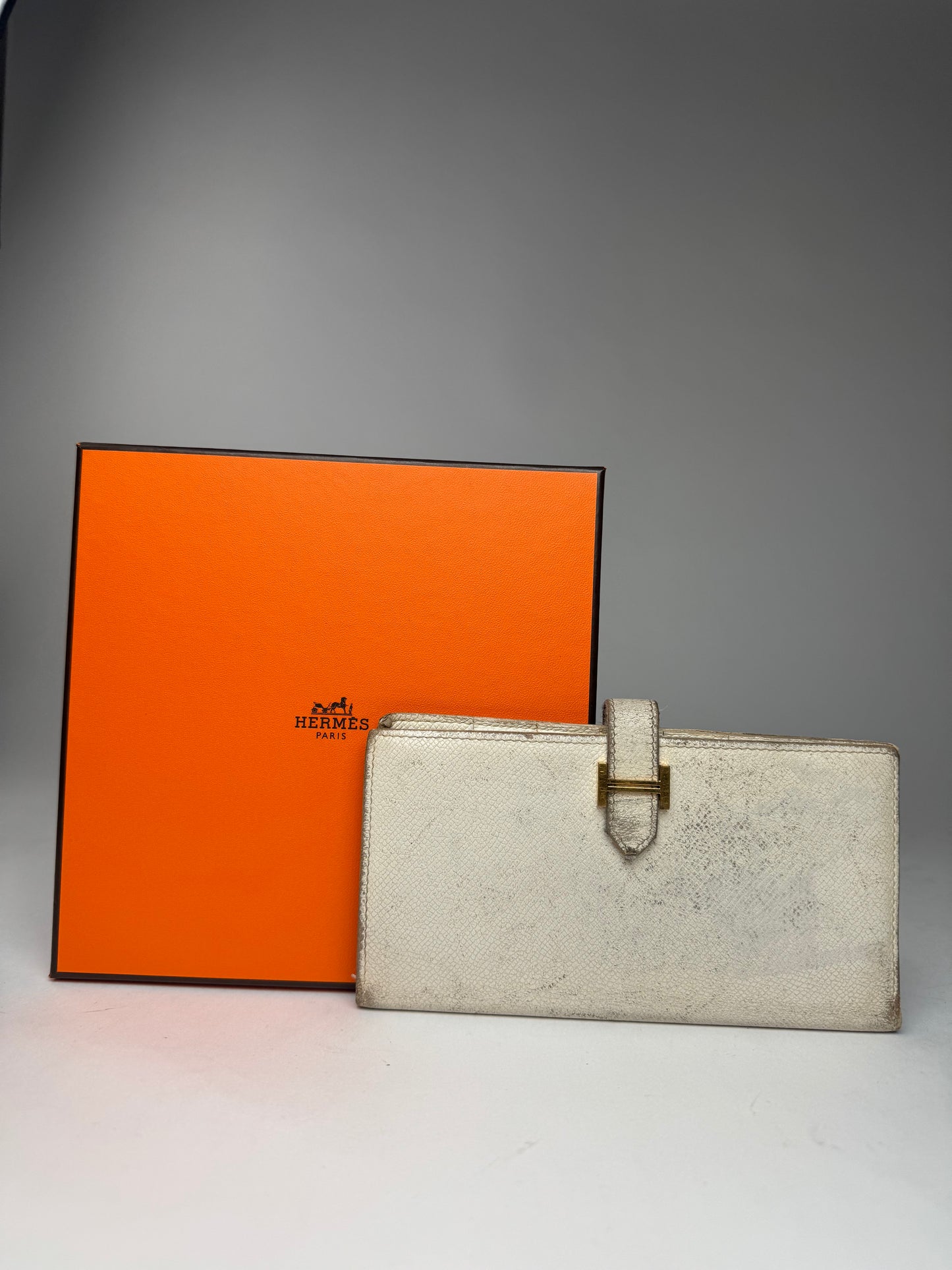 Vintage Hermes Paris Leather Wallet White