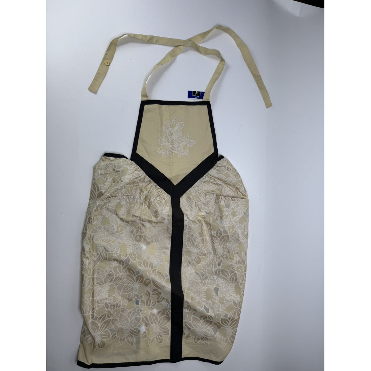 Yves Saint Laurent Dresse image 4