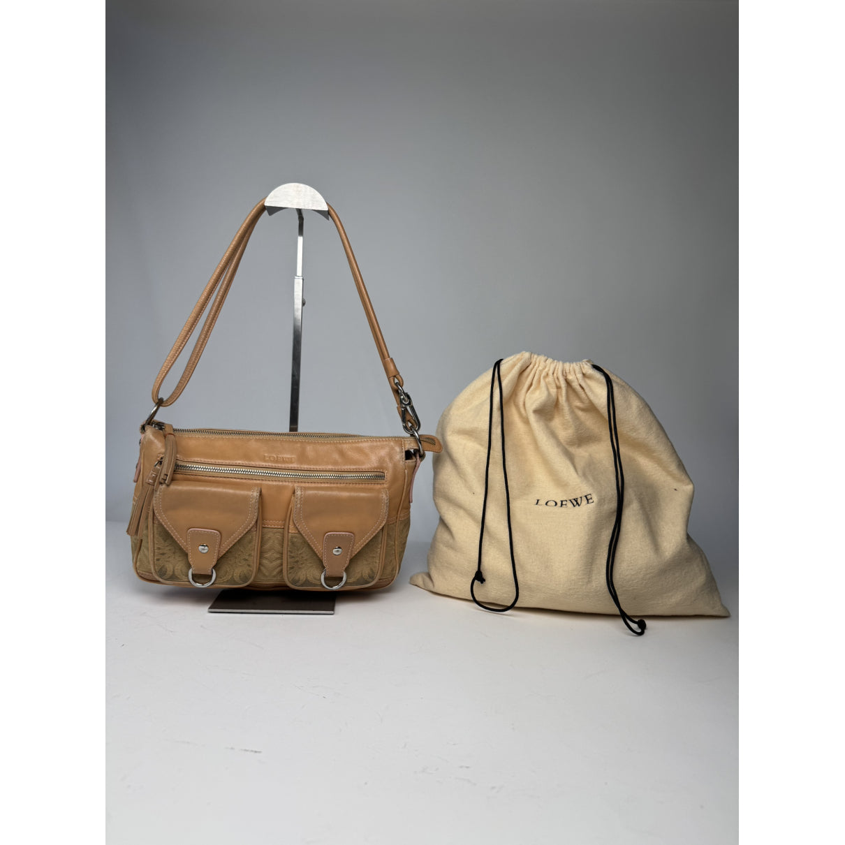 Loewe Flamenco Handbag image 4