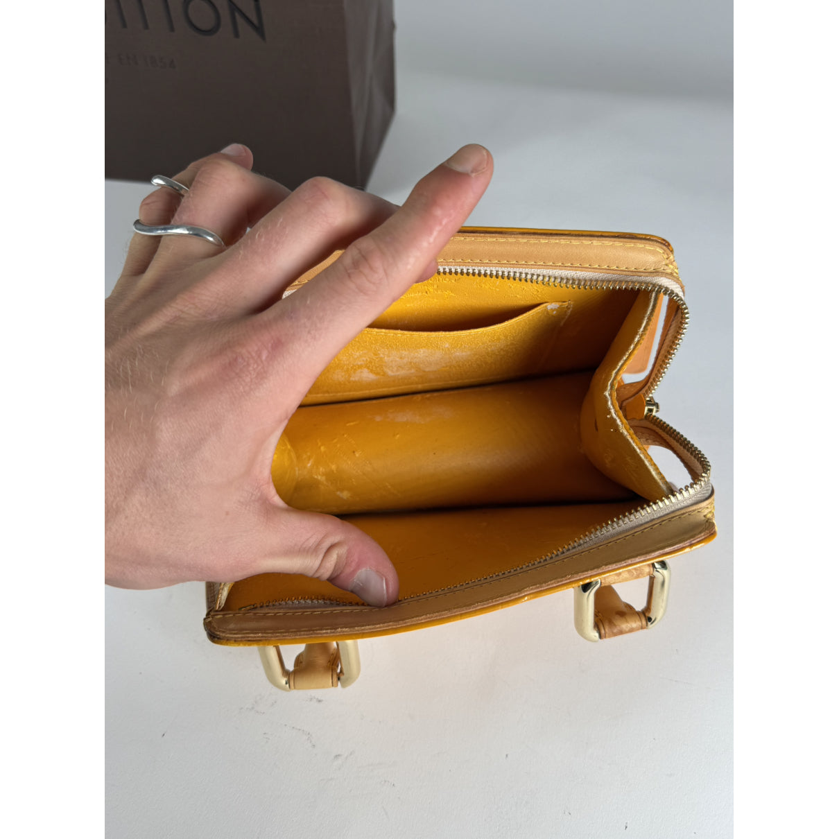 Louis Vuitton Forsyth Handbag image 4