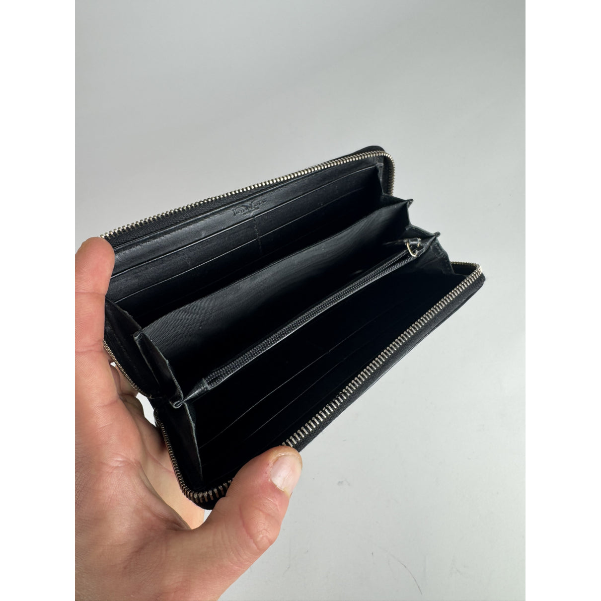 Yves Saint Laurent Wallet image 4