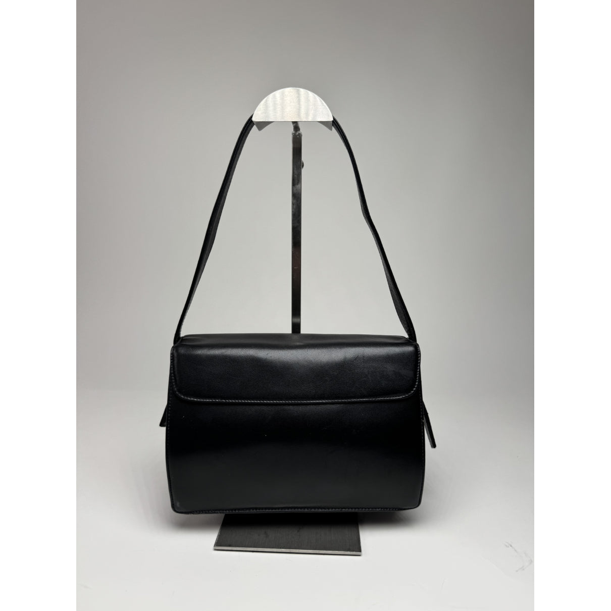 Givenchy 4G Black Leather Handbag image 5