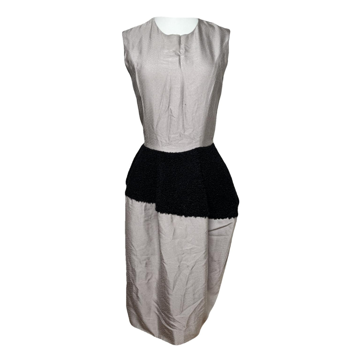 Yves Saint Laurent Dresse image 1