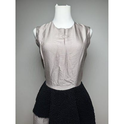 Yves Saint Laurent Dresse image 2