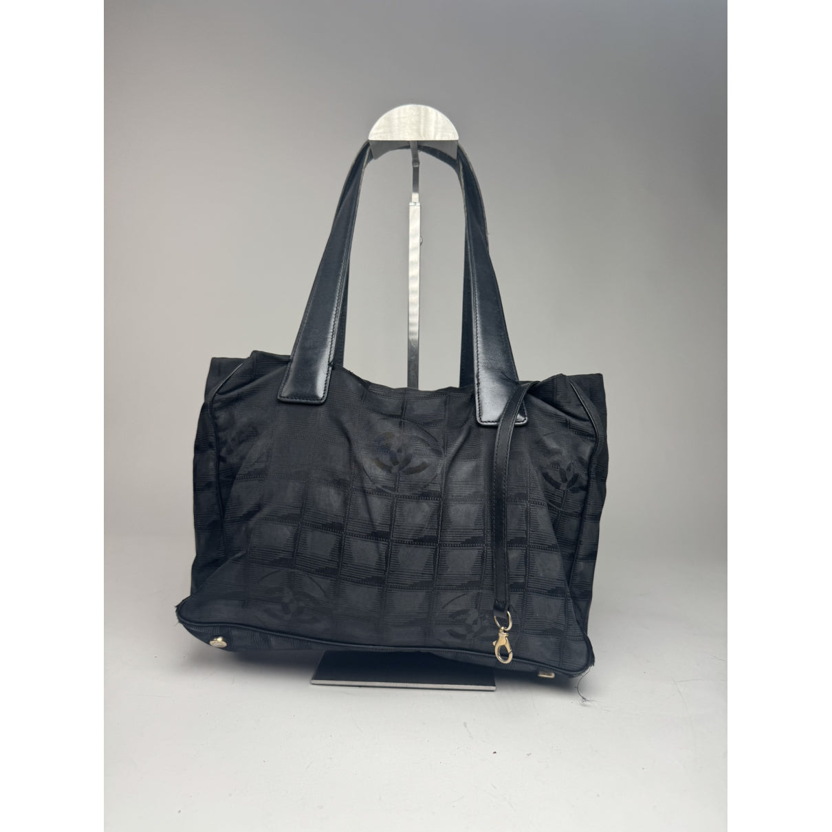 Chanel Handbag image 3