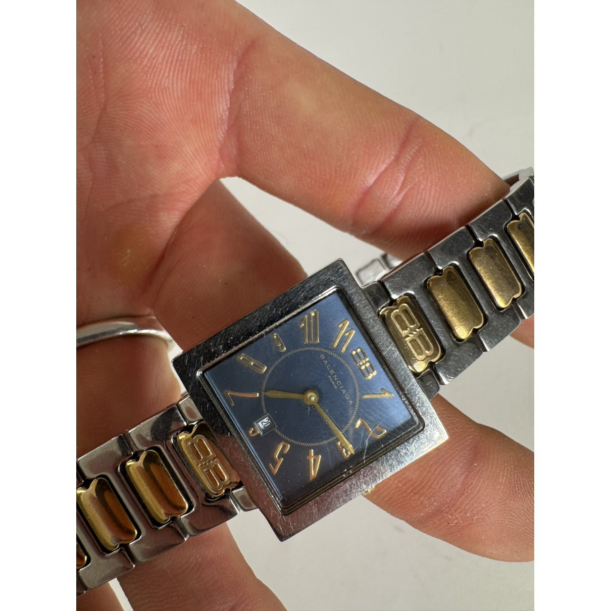 Balenciaga Watche image 2