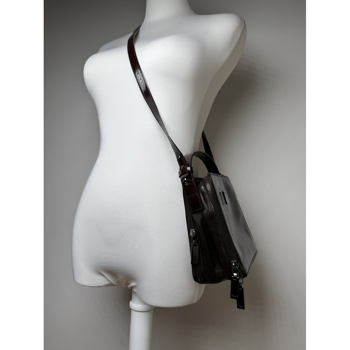 Celine Case flap Purple Patent Leather Handbag image 3