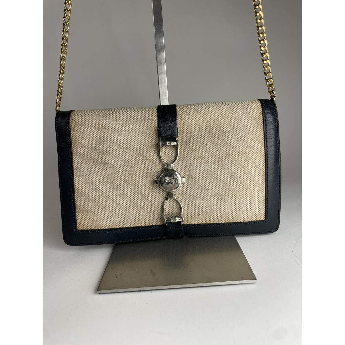 Celine Triomphe chain Handbag image 4