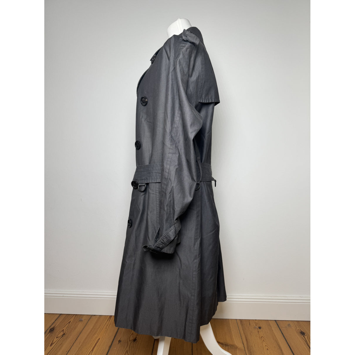Burberry Sandringham Trench Coat image 2