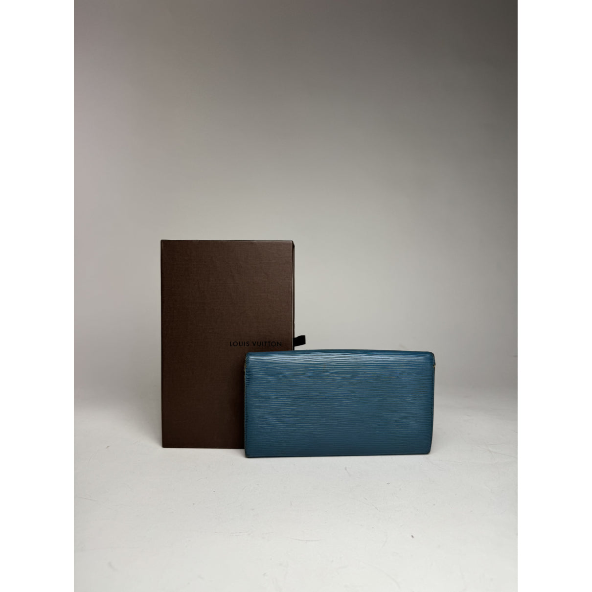 Louis Vuitton Louise Wallet image 2