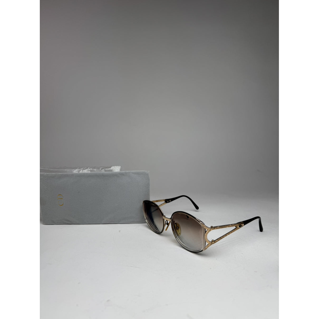 Dior Sunglasses image 2