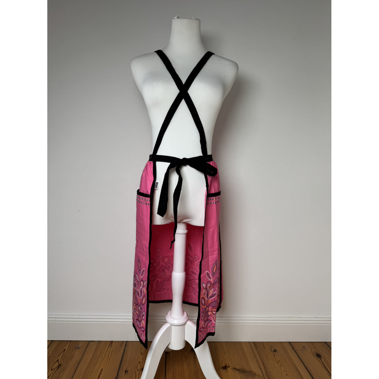 Yves Saint Laurent Dresse image 3