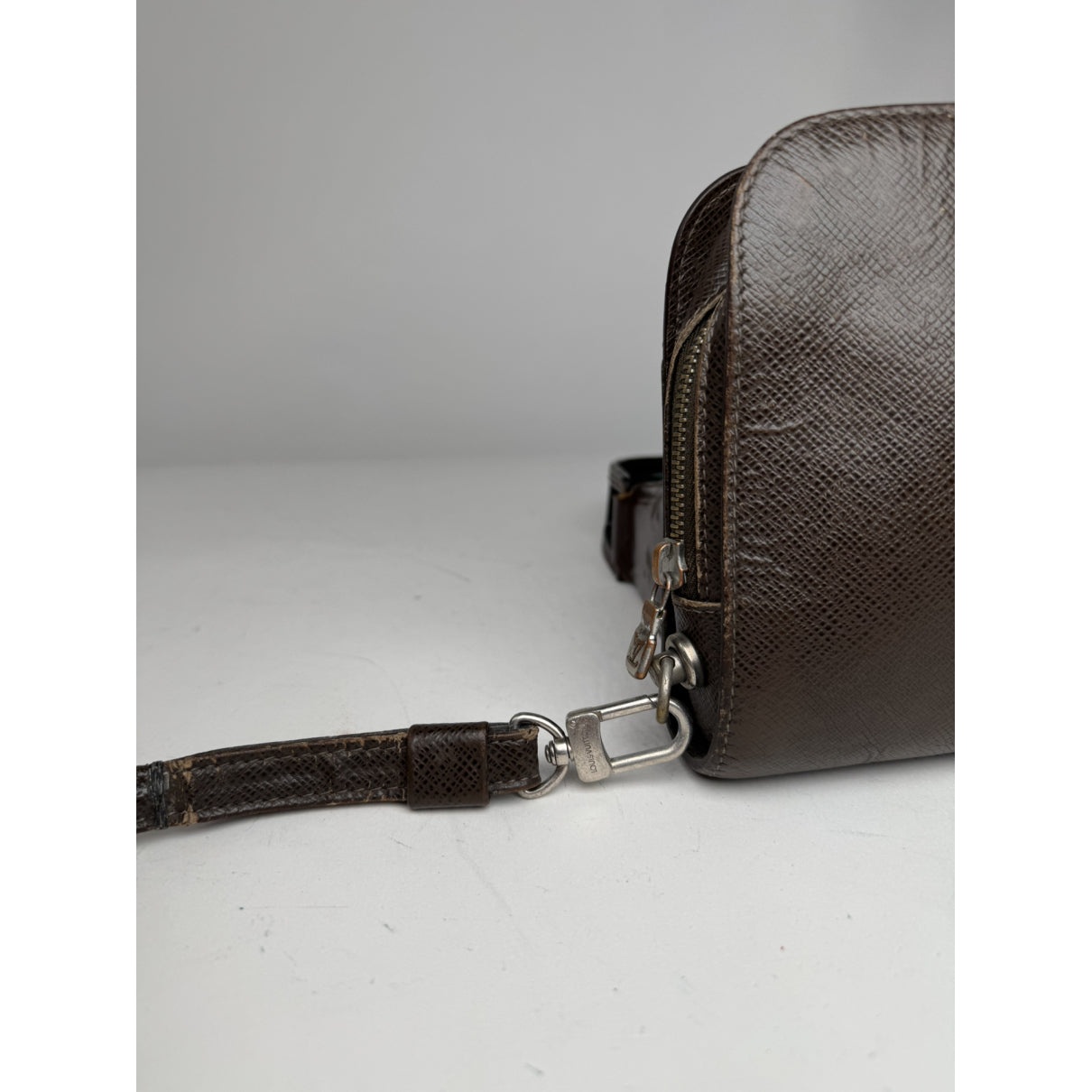 Louis Vuitton Saint Paul Purple Leather Clutch Bag image 4