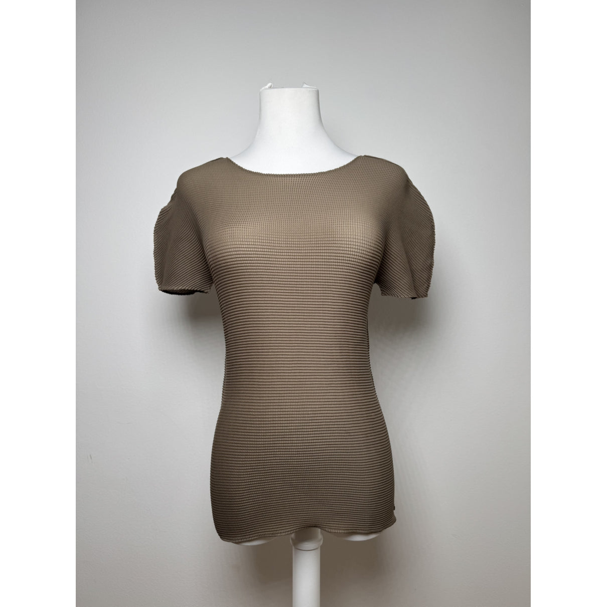 Issey Miyake Top image 2