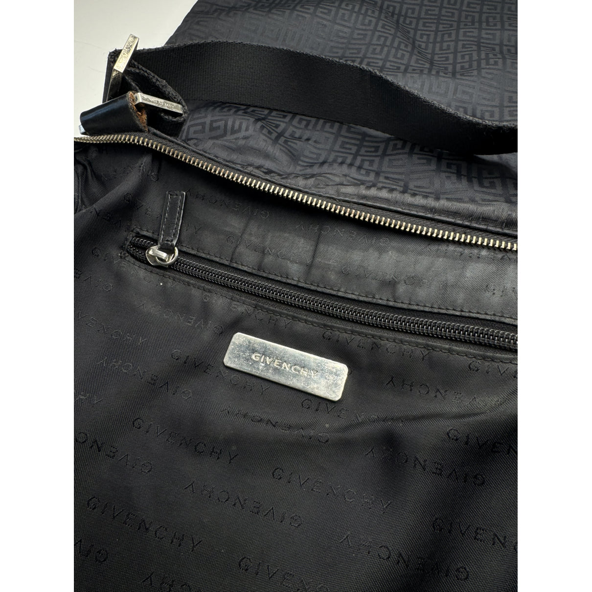 Givenchy 4G Handbag image 3