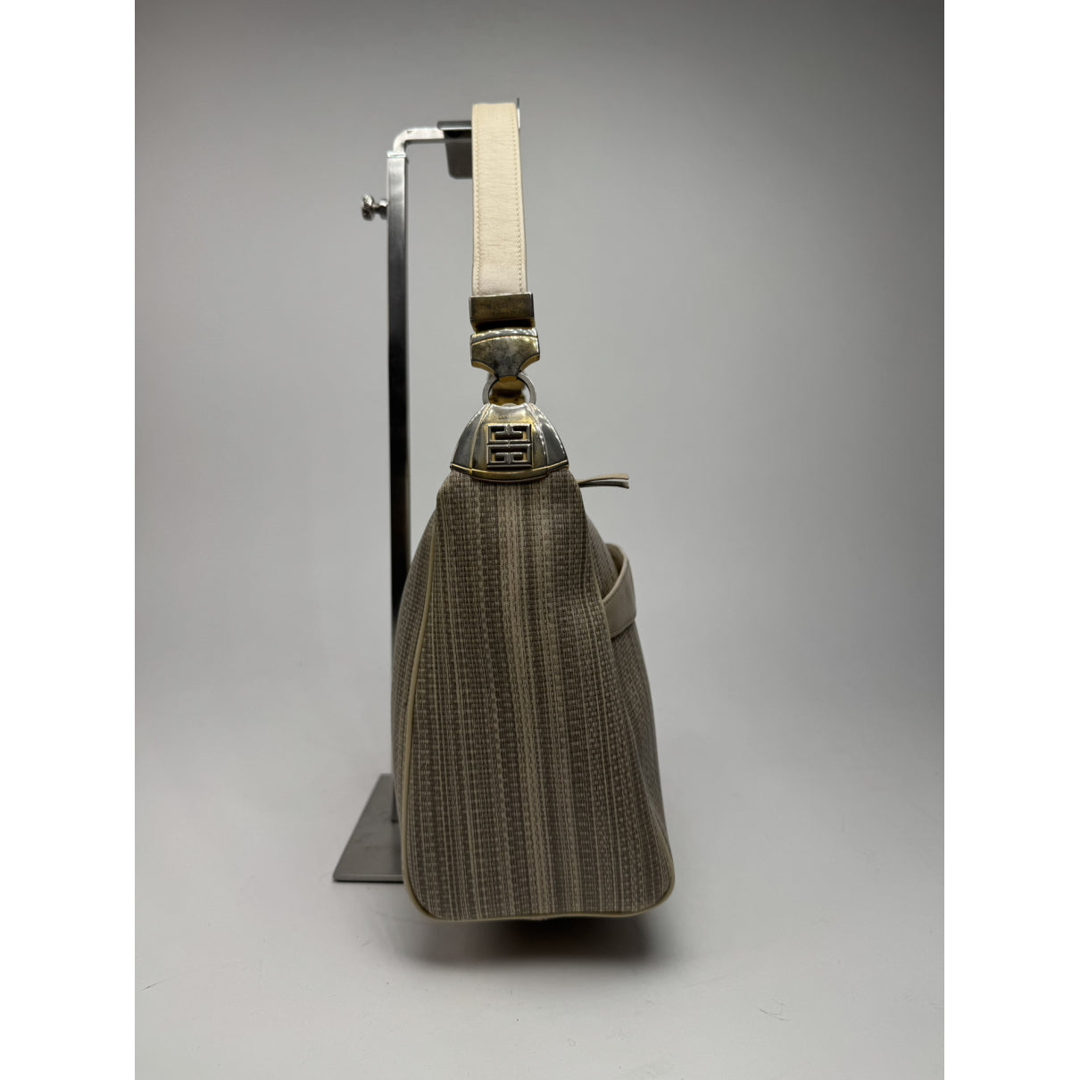 Givenchy 4G Grey Leather Handbag image 2