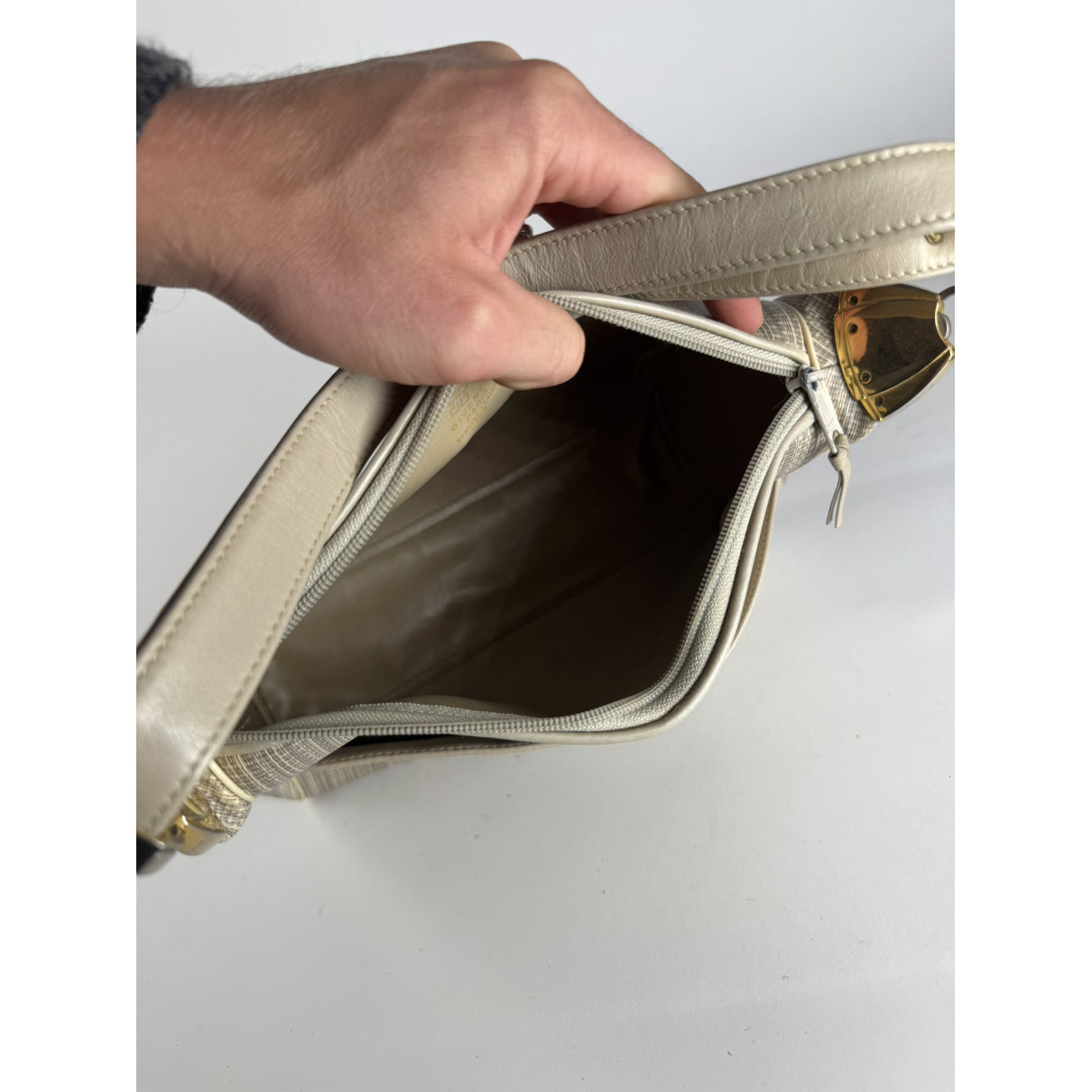 Givenchy 4G Grey Leather Handbag image 5