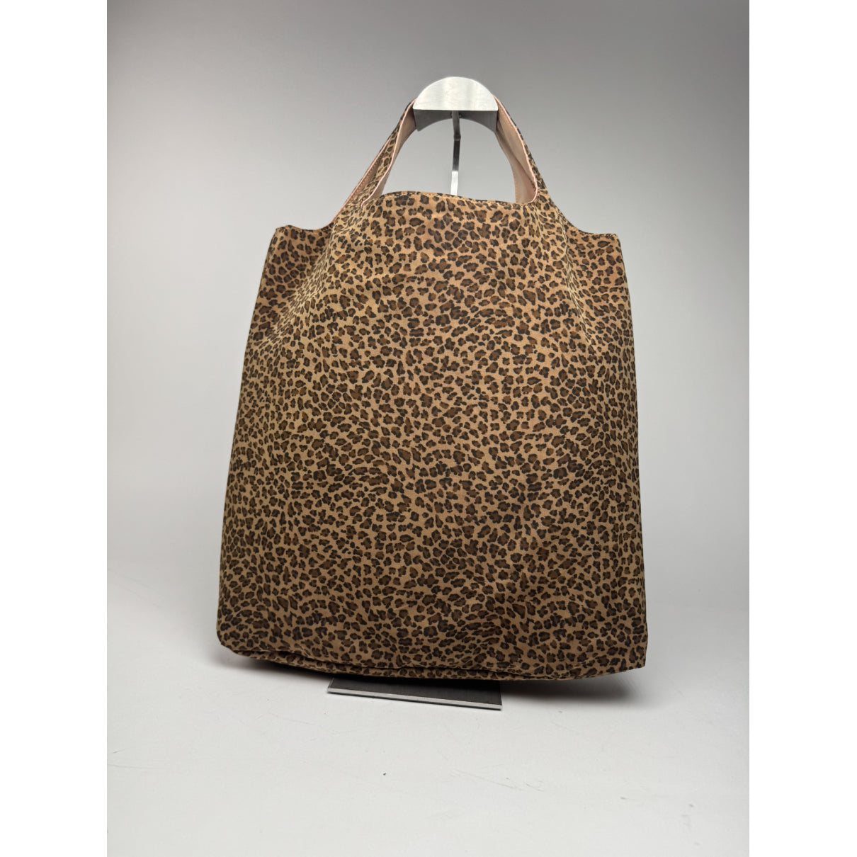 Bottega Veneta Maxi Cabat 30  Brown Cotton Handbag image 4