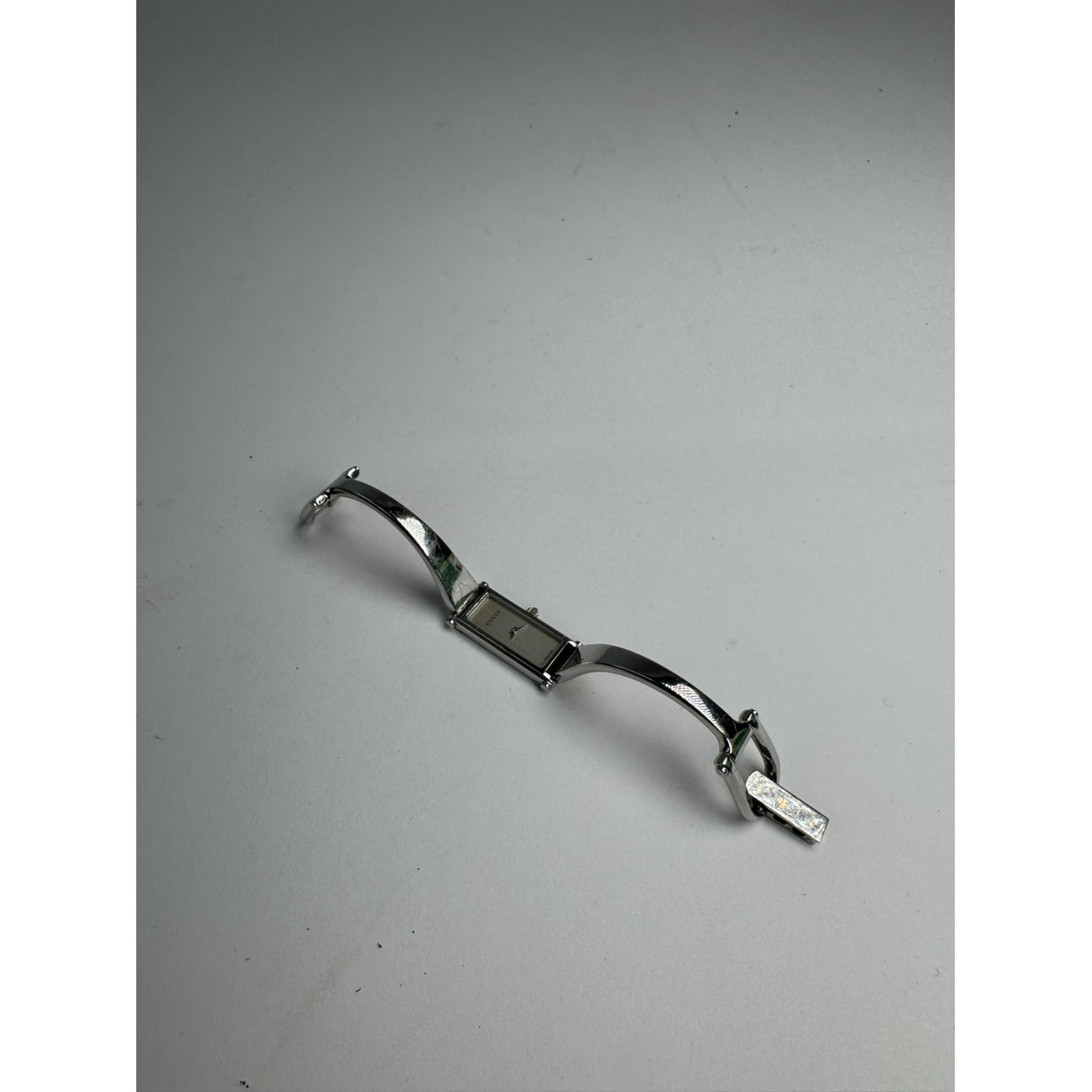 Gucci Horsebit Watche image 3