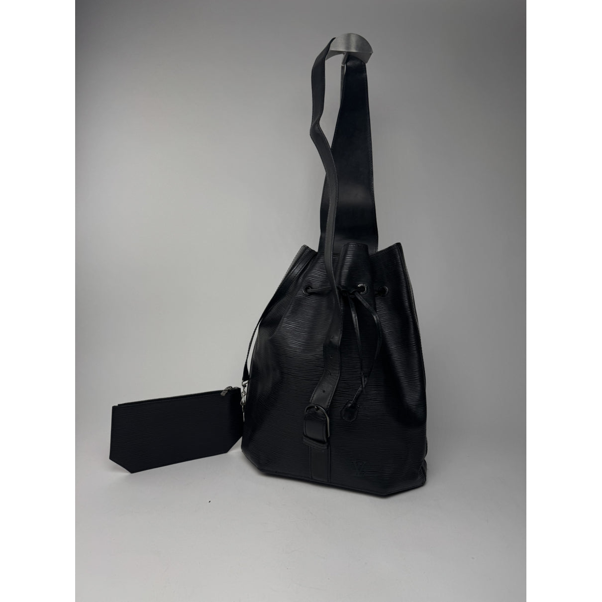 Louis Vuitton NéoNoé Handbag image 2