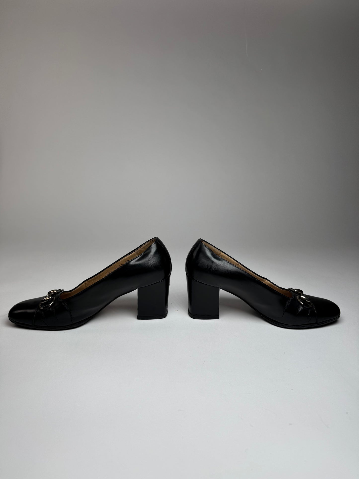 Vintage Gucci Patent Leather Pumps 37C black