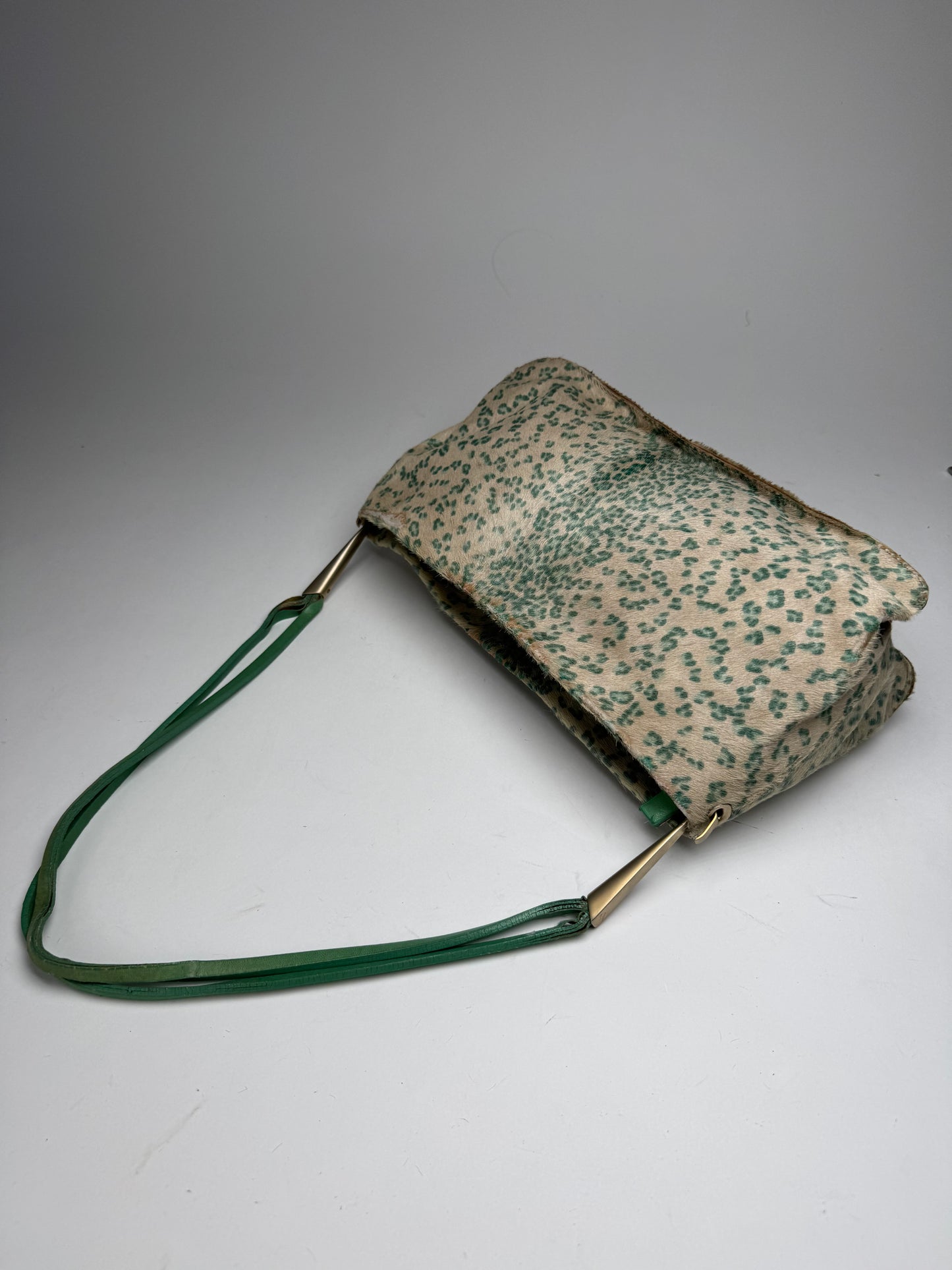 Vintage Bottega Veneta Campana Fur Baguette Bag beige/TURQUOISE