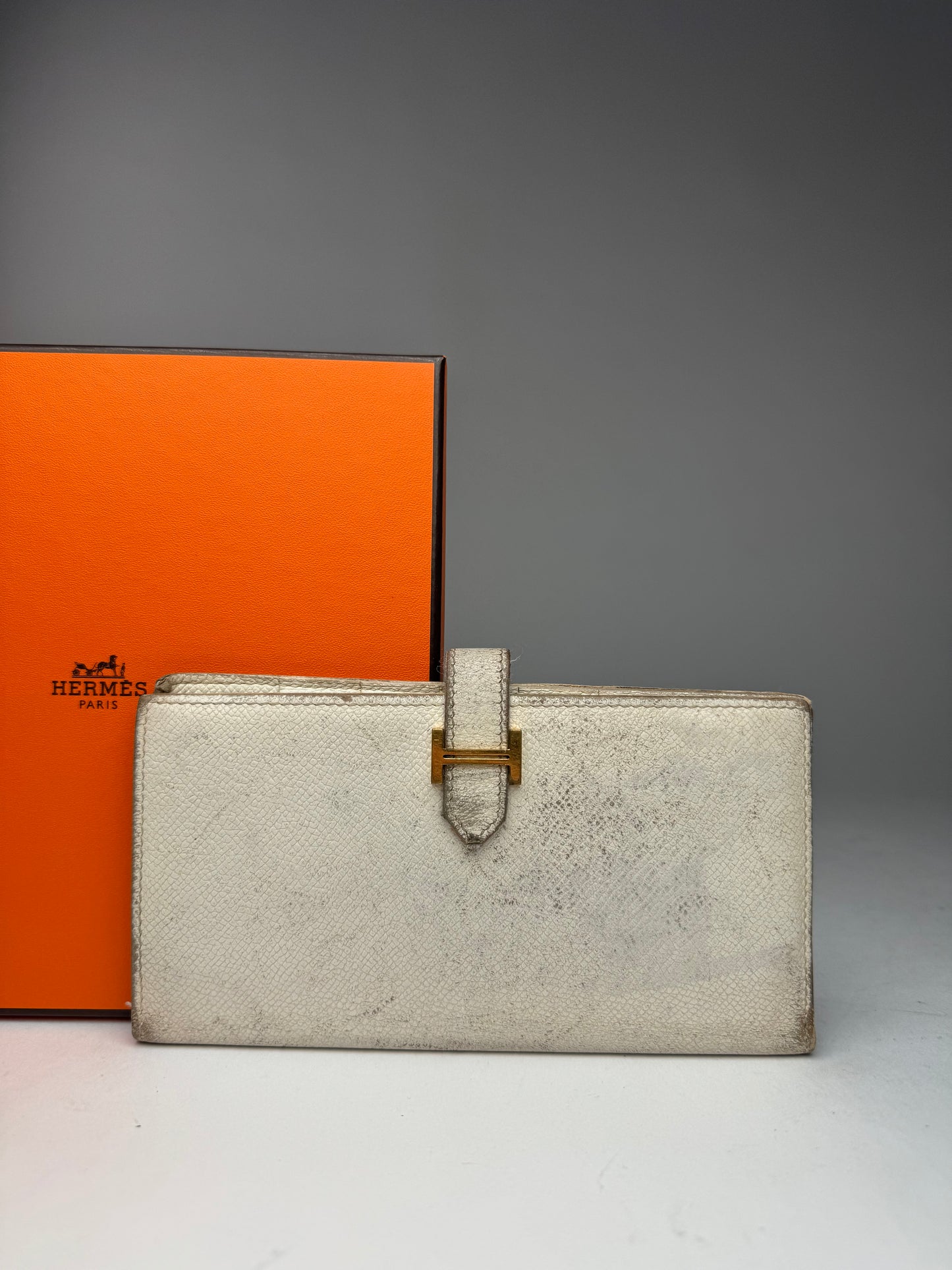 Vintage Hermes Paris Leather Wallet White