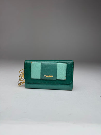 Porte-clés vintage en cuir vert Miu Miu