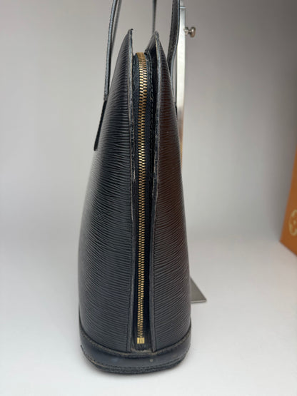 Vintage Louis Vuitton ALMA PM EPI Leather Bag Black