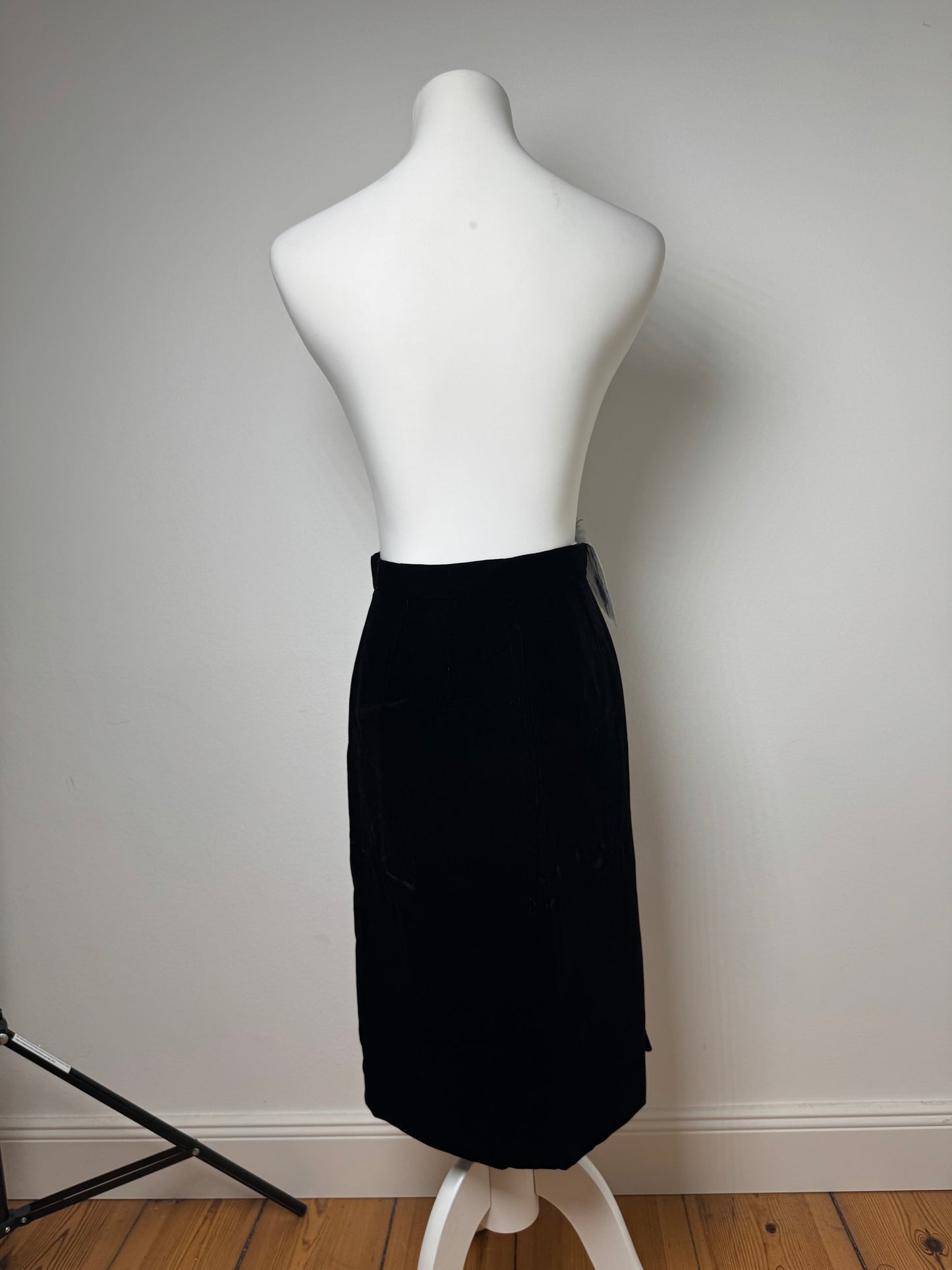 Vintage Dior velour Skirt black M