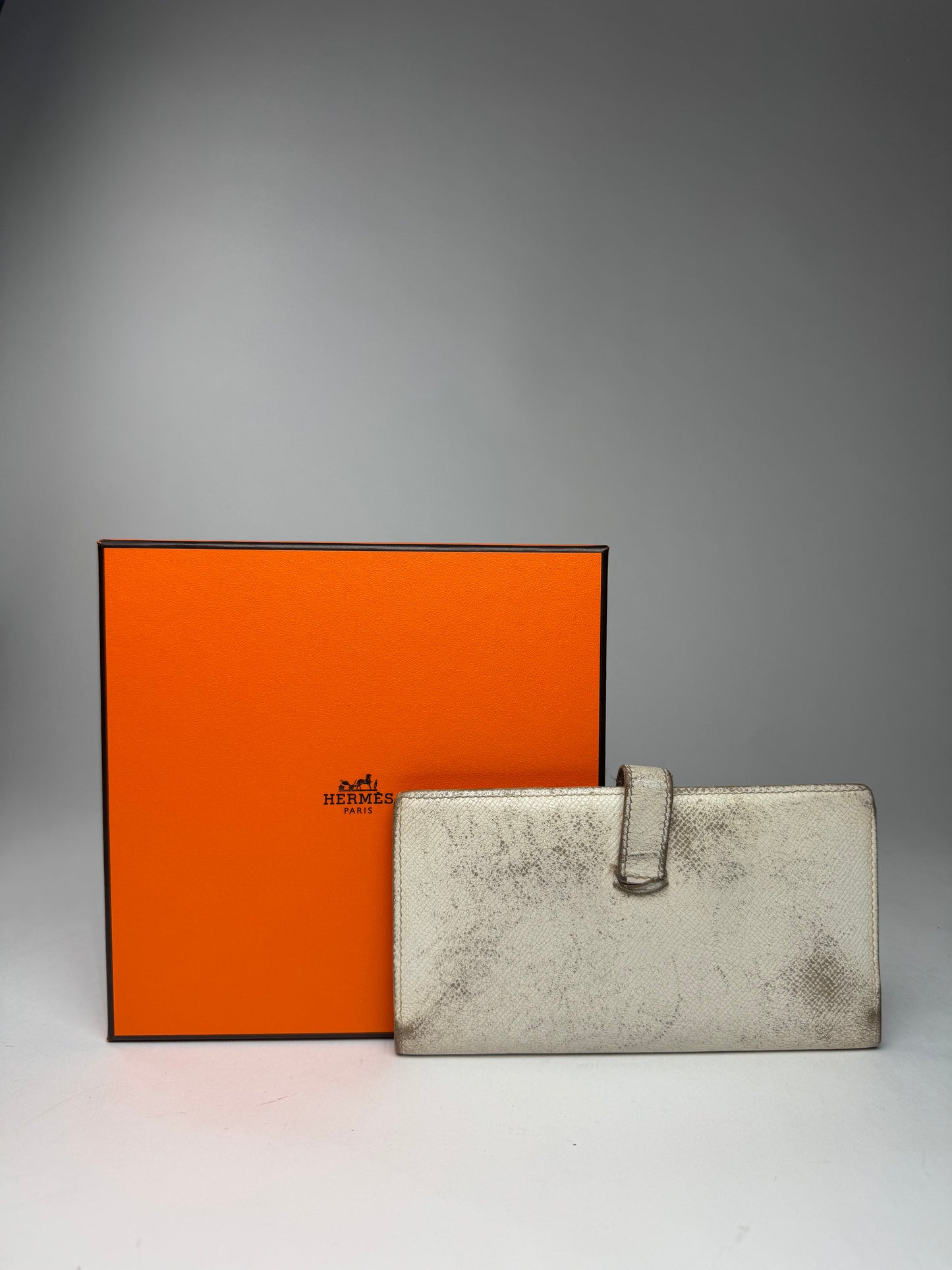 Vintage Hermes Paris Leather Wallet White