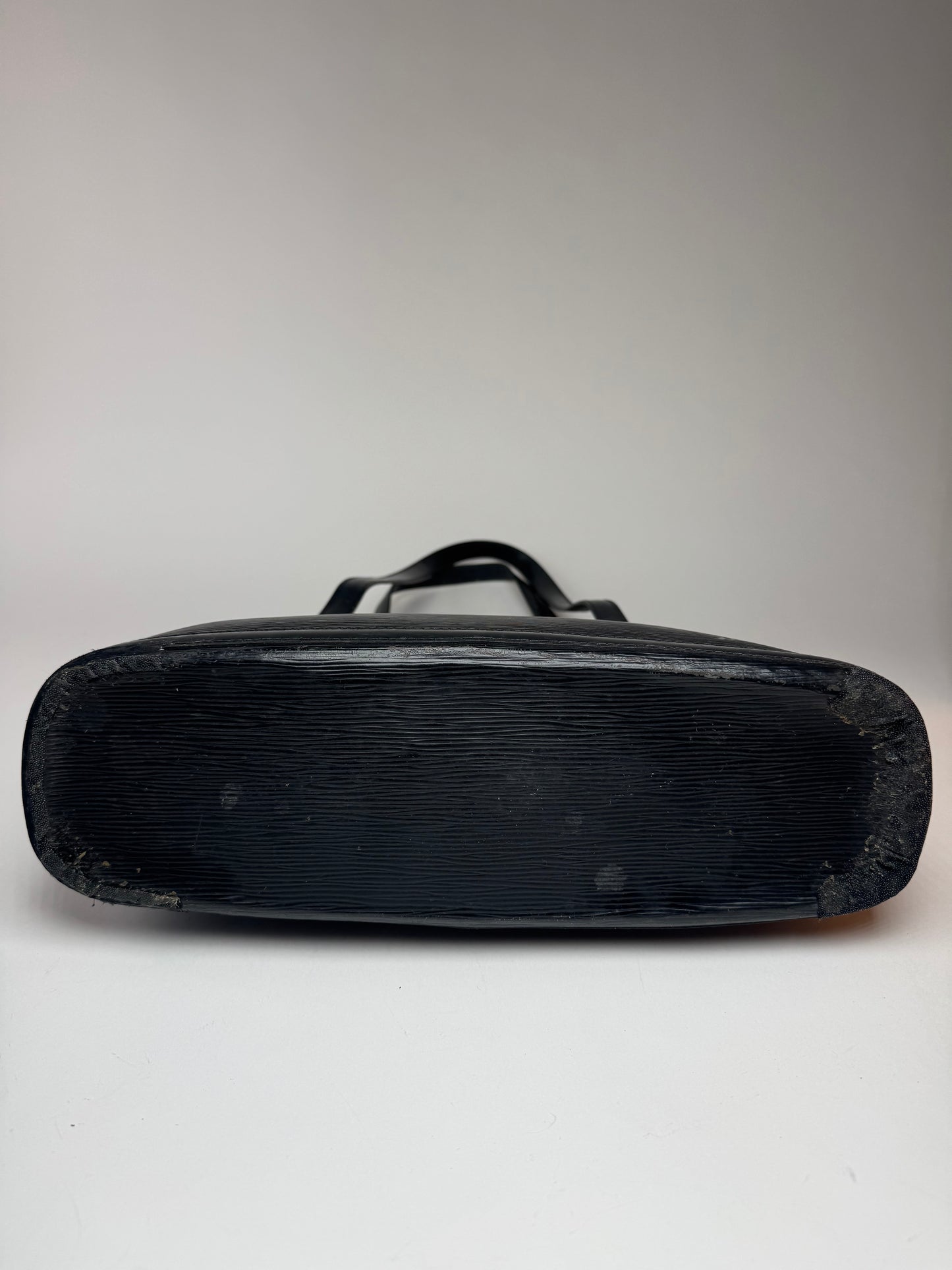 Vintage Louis Vuitton ALMA PM EPI Leather Bag Black