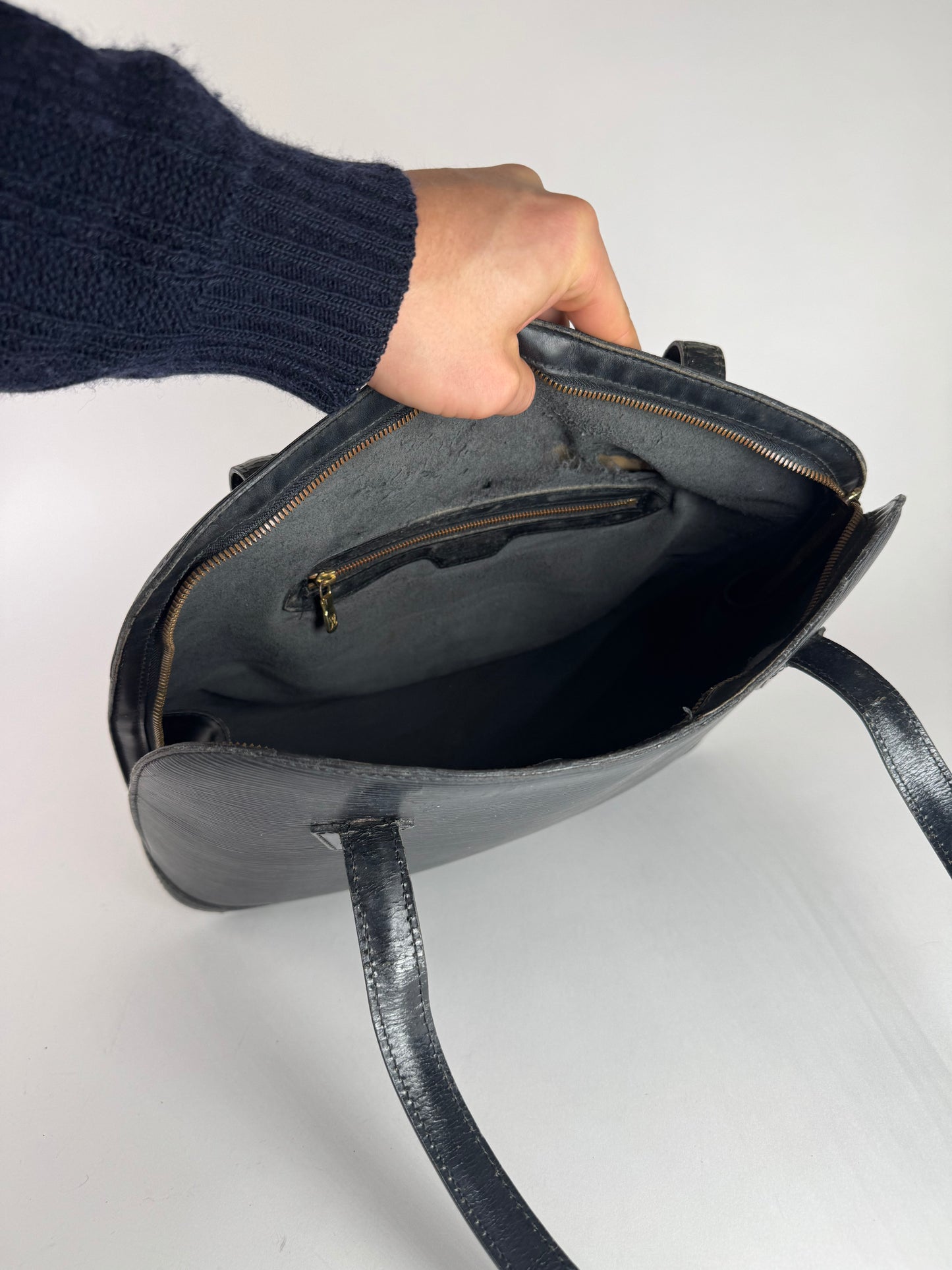 Vintage Louis Vuitton ALMA PM EPI Leather Bag Black