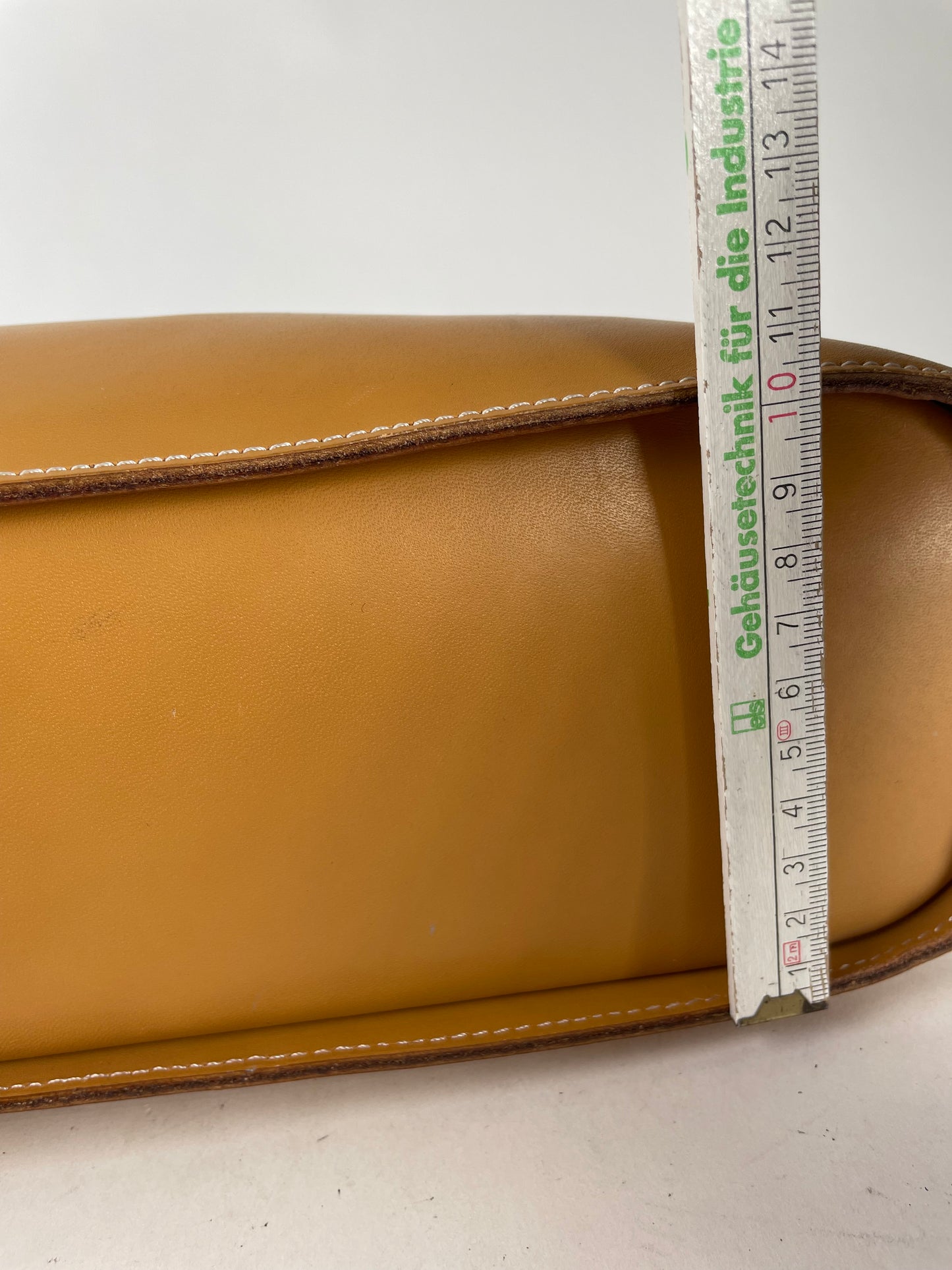 Vintage Courreges Paris Leather shopper Bag Kamel