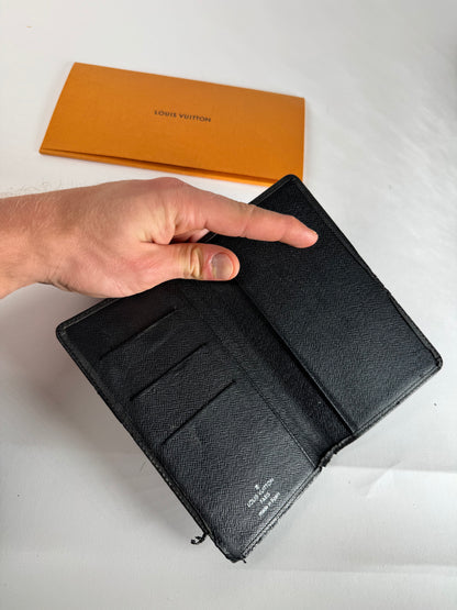 Vintage Louis Vuitton Taiga Leather Card Holder / ID Holder Black