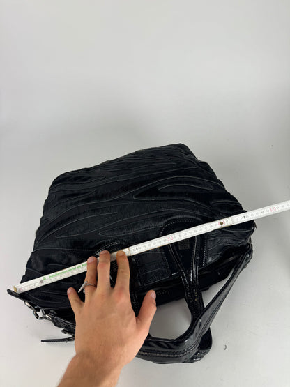 Sac vintage en cuir verni et fourrure Nightindale de Givenchy, noir