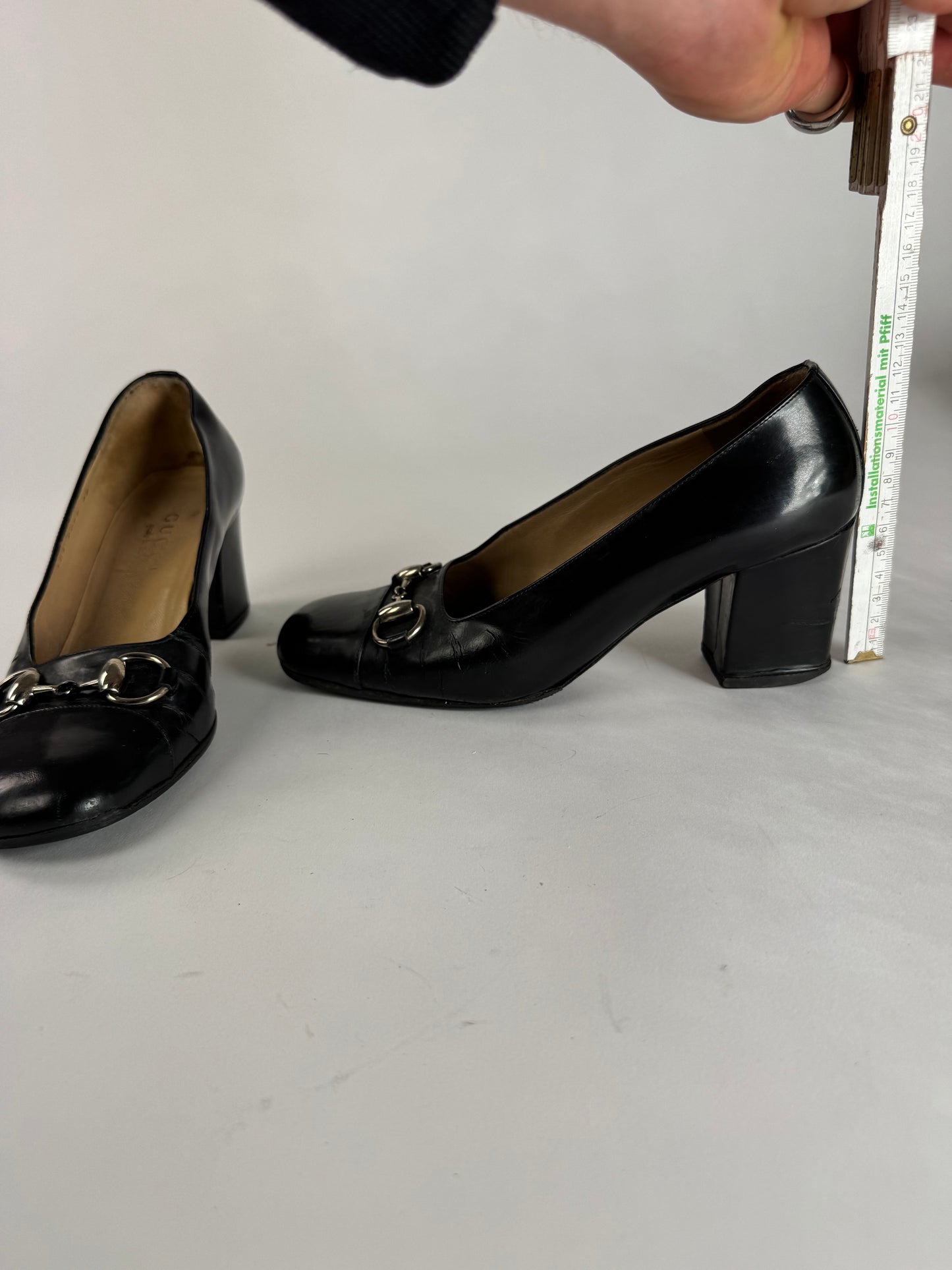 Vintage Gucci Patent Leather Pumps 37C black