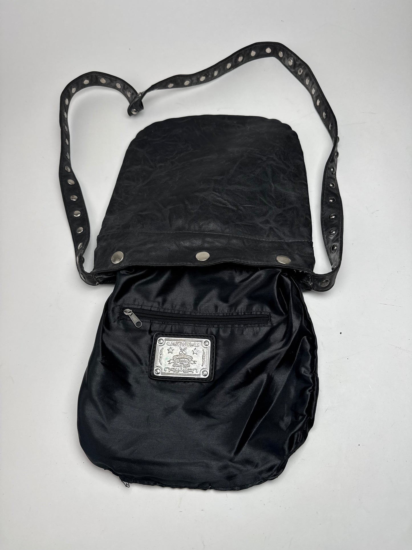 Vintage Pleated Leather Crossbody Bag Black