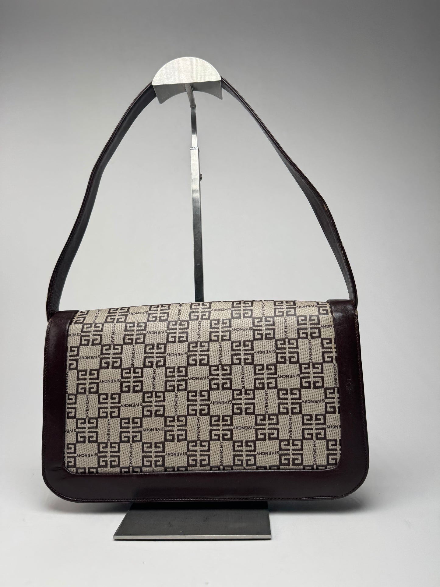 Vintage Givenchy 4G leather monogram Bag