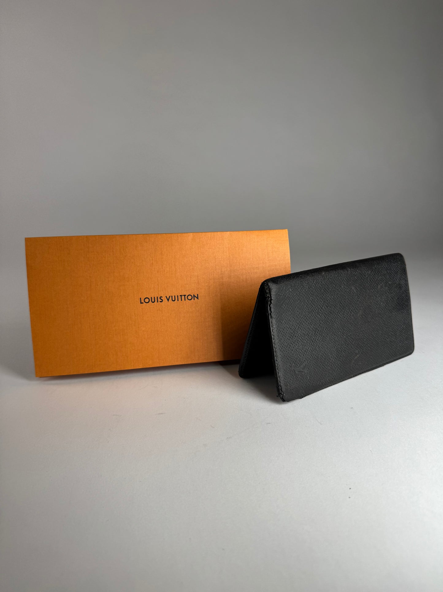 Vintage Louis Vuitton Taiga Leather Card Holder / ID Holder Black